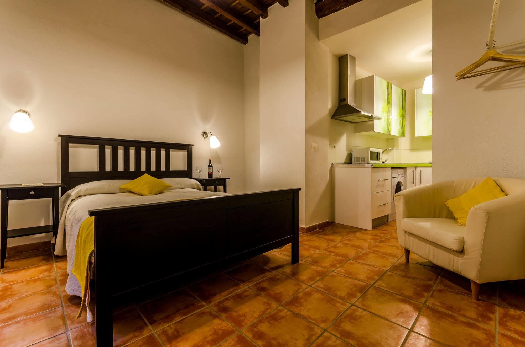 Urban Suites Granada Exterior photo