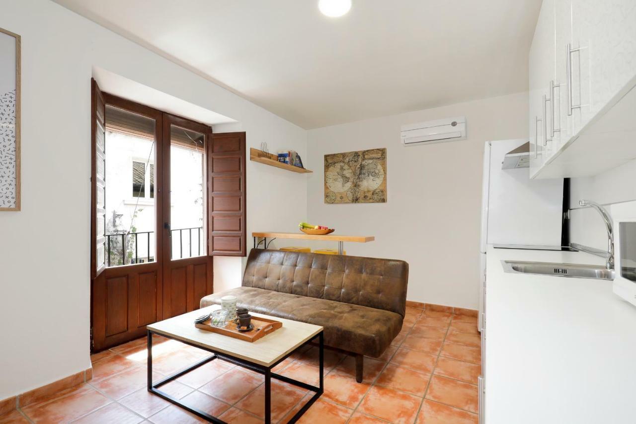 Urban Suites Granada Exterior photo